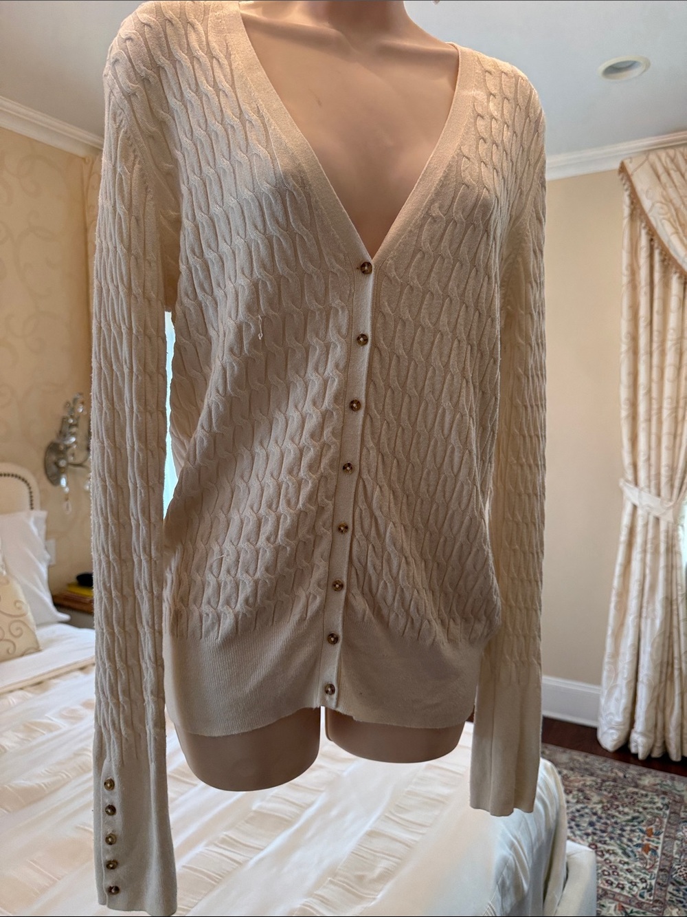 Zara Cream Cable Knit V-Neck Button Cardigan
